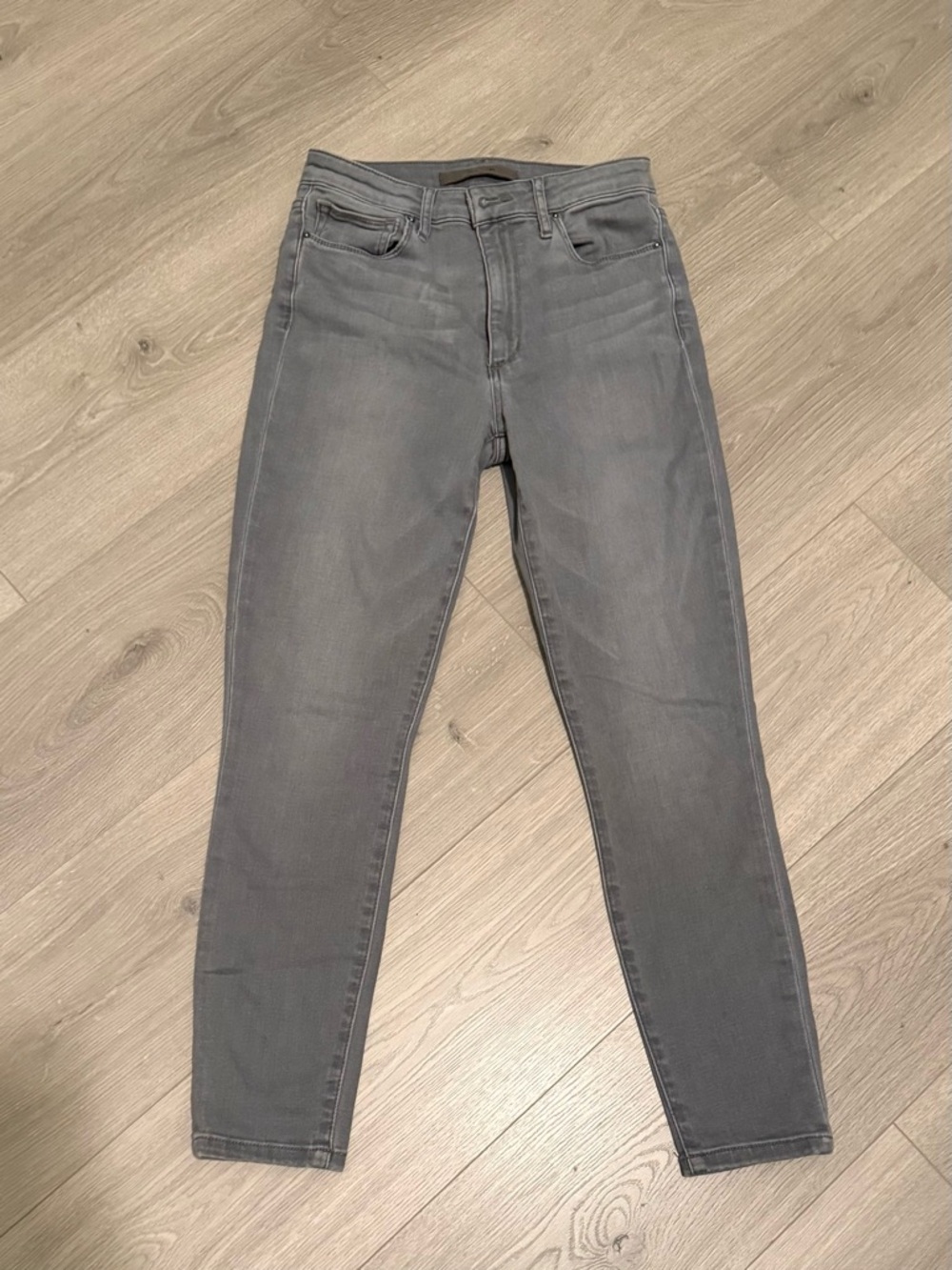 Joe's Jeans Women's Grey High Rise Cropped